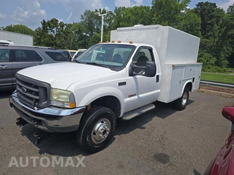 2004 Ford Super Duty F-350 Cab Chassis XL Regular Cab DRW