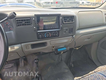 2004 Ford Super Duty F-350 Cab Chassis XL Regular Cab DRW - miniatura 10