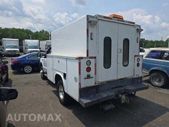 2004 Ford Super Duty F-350 Cab Chassis XL Regular Cab DRW - miniatura 2