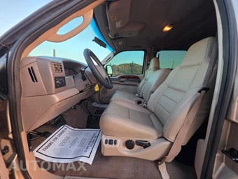 2004 Ford Super Duty F-350 Lariat Crew Cab Medium Bed - miniatura 11