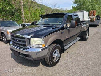 2004 Ford Super Duty F-350 Lariat Crew Cab Medium Bed DRW