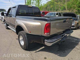 2004 Ford Super Duty F-350 Lariat Crew Cab Medium Bed DRW - miniatura 3