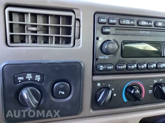 2004 Ford Super Duty F-350 XL Crew Cab Medium Bed - miniatura 17