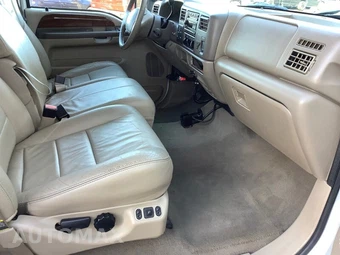 2004 Ford Super Duty F-350 XL Crew Cab Medium Bed - miniatura 34