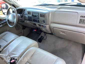 2004 Ford Super Duty F-350 XL Crew Cab Medium Bed - miniatura 35