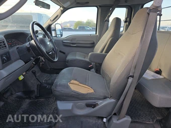 2004 Ford Super Duty F-350 XL Extended Cab Long Bed w/Rear Doors - miniatura 7