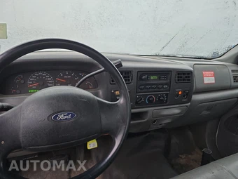 2004 Ford Super Duty F-450 Cab Chassis XL Regular Cab DRW - miniatura 11