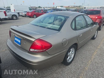 2004 Ford Taurus SES Sedan – miniatura 4