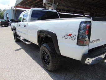 2004 GMC Sierra 2500HD SLT Crew Cab Long Bed 1SD - miniatura 9