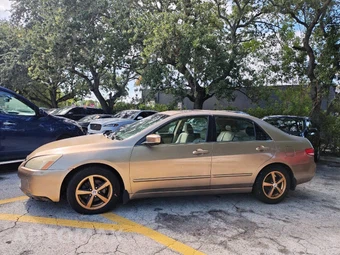2004 Honda Accord Sedan EX w/Leather & XM - miniatura 3