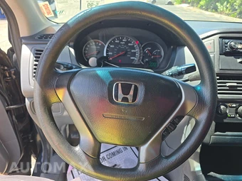 2004 Honda Pilot LX – miniatura 10