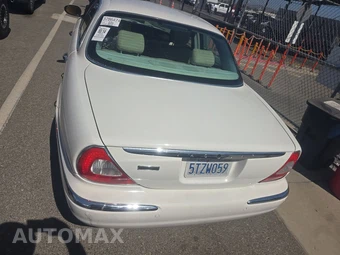 2004 Jaguar XJ8 - miniatura 5