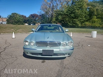 2004 Jaguar XJ8 – miniatura 2