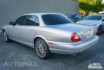 2004 Jaguar XJR - miniatura 7