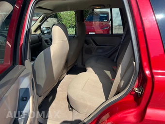 2004 Jeep Grand Cherokee Laredo - miniatura 13