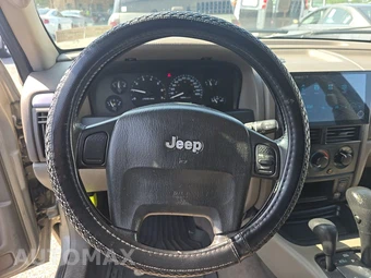 2004 Jeep Grand Cherokee Laredo – miniatura 10