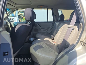 2004 Jeep Grand Cherokee Laredo – miniatura 13
