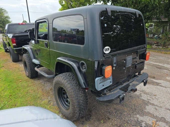 2004 Jeep Wrangler Unlimited - miniatura 2