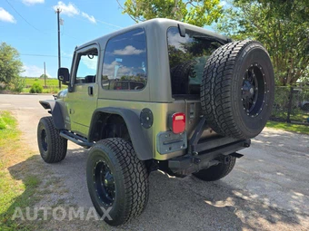2004 Jeep Wrangler X - miniatura 2