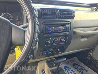 2004 Jeep Wrangler X – miniatura 10