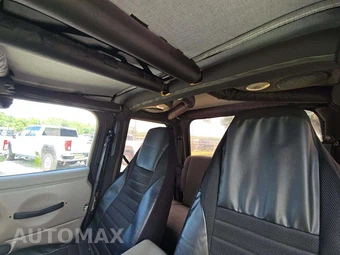 2004 Jeep Wrangler X – miniatura 11