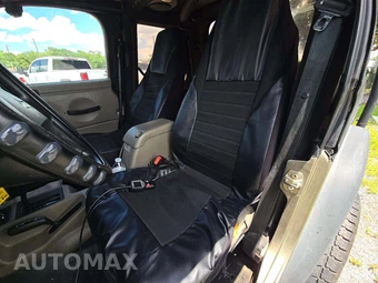 2004 Jeep Wrangler X – miniatura 6