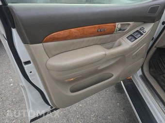 2004 Lexus GX 470 – miniatura 9