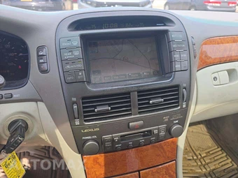 2004 Lexus LS 430 – miniatura 10