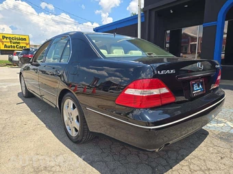 2004 Lexus LS 430 – miniatura 2