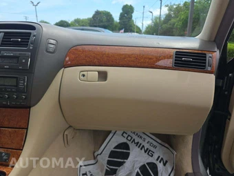2004 Lexus LS 430 - miniatura 18