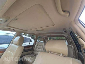 2004 Lexus LX 470 – miniatura 11