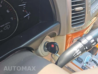 2004 Lexus LX 470 - miniatura 5