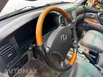 2004 Lexus LX 470 - miniatura 14