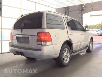 2004 Lincoln Aviator Ultimate – miniatura 4