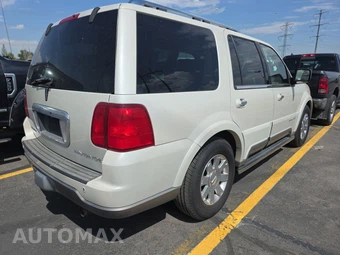 2004 Lincoln Navigator Luxury – miniatura 4