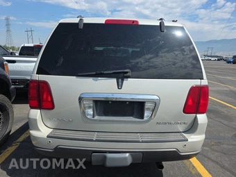 2004 Lincoln Navigator Luxury – miniatura 5