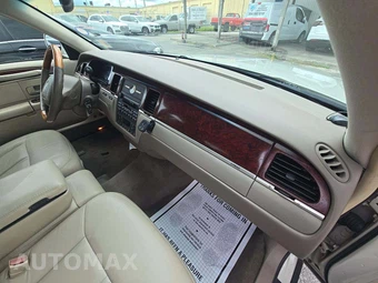 2004 Lincoln Town Car Ultimate – miniatura 16