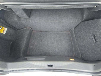 2004 Lincoln Town Car Ultimate – miniatura 22