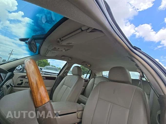 2004 Lincoln Town Car Ultimate – miniatura 8