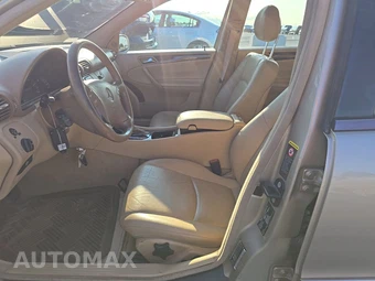 2004 Mercedes-Benz C 240 4MATIC Sedan – miniatura 7