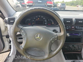 2004 Mercedes-Benz C 240 4MATIC Sedan – miniatura 10