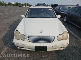 2004 Mercedes-Benz C 240 4MATIC Sedan – miniatura 2