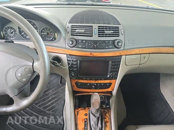 2004 Mercedes-Benz E 320 4MATIC Sedan - miniatura 11