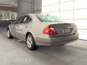 2004 Mercedes-Benz E 320 4MATIC Sedan - miniatura 6