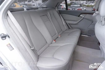 2004 Mercedes-Benz S 500 - miniatura 17