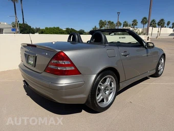 2004 Mercedes-Benz SLK 32 AMG - miniatura 18