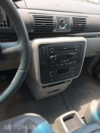 2004 Mercury Monterey Convenience 120.8" WB - miniatura 10