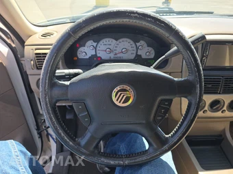 2004 Mercury Mountaineer Convenience - miniatura 10