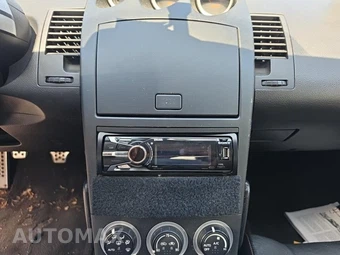 2004 Nissan 350Z Touring Coupe - miniatura 26