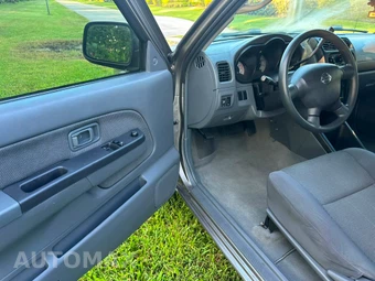 2004 Nissan Frontier XE Extended Cab Long Bed - miniatura 29